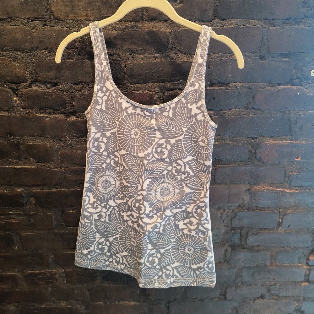 Lululemon Grey Floral Tank Top